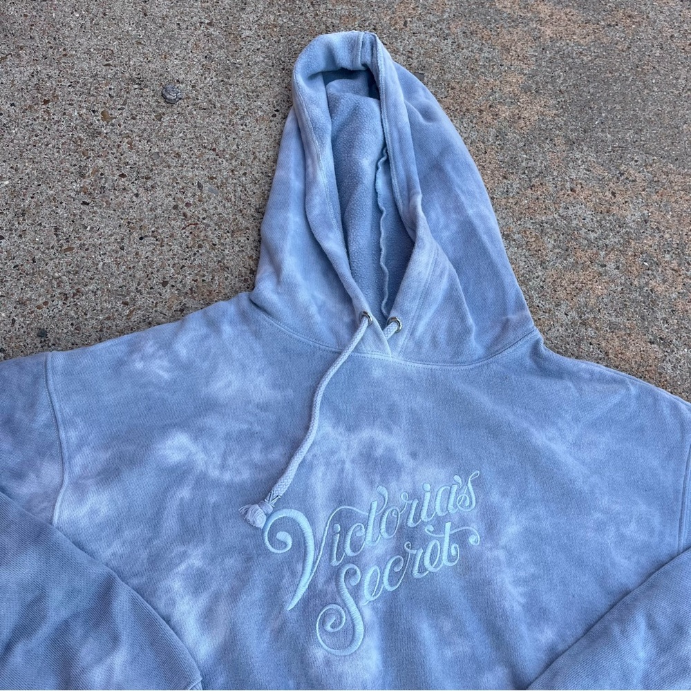 Victoria's Secret Blue Tie-Dye Hoodie long sleeve - Picture 4 of 4